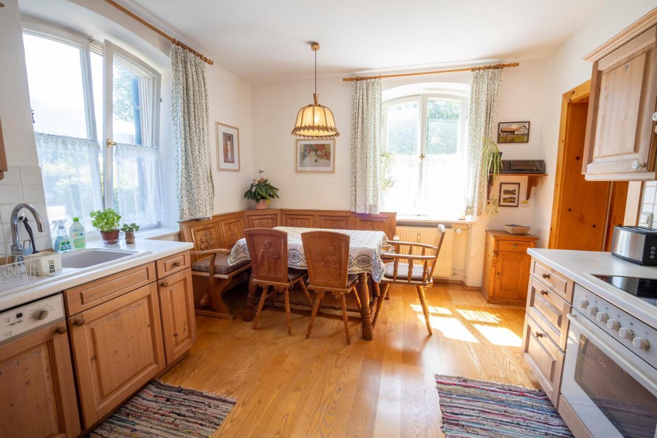 Landhauswohnung Mit Wildromantischem Garten Füssen Eksteriør billede