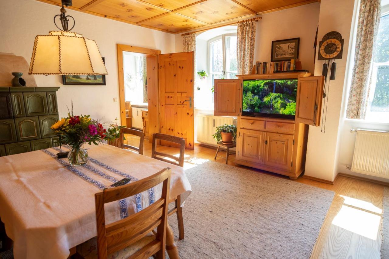 Landhauswohnung Mit Wildromantischem Garten Füssen Eksteriør billede